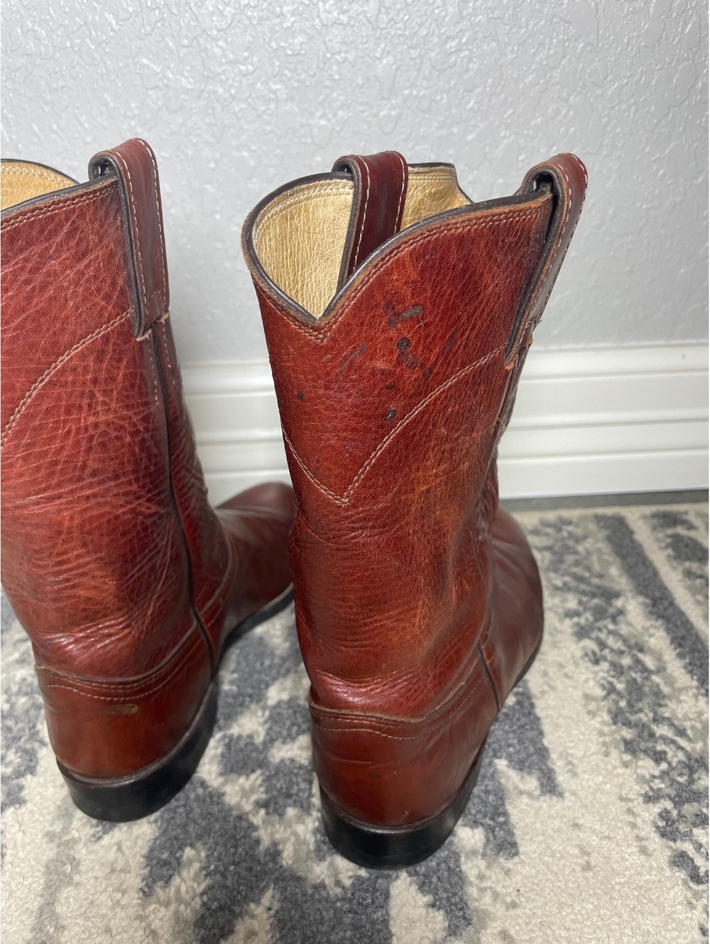 Women’s Justin solid brown redwood leather vintage round toe boot size 6 B - Picture 7 of 12